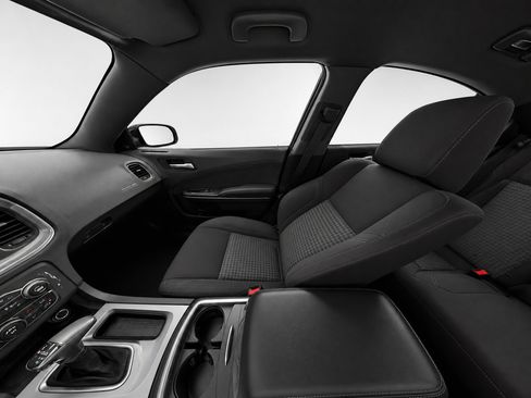 Used 2023 Dodge Charger SXT RWD image 11