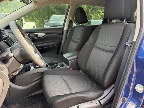 Used 2020 Nissan Rogue S FWD image 9