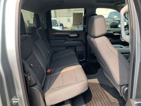 Used 2025 GMC Sierra 1500 Elevation image 28