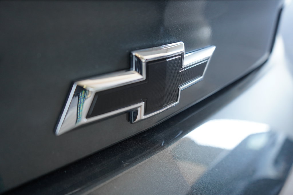 Used 2018 Chevrolet Camaro ZL1 RWD image 6