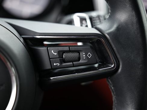 Used 2024 Porsche Macan image 34