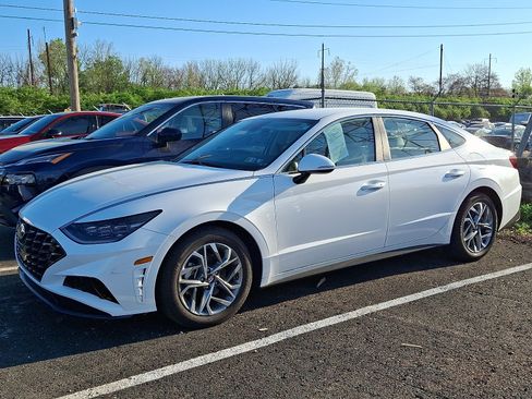 Used 2023 Hyundai Sonata SEL image 3
