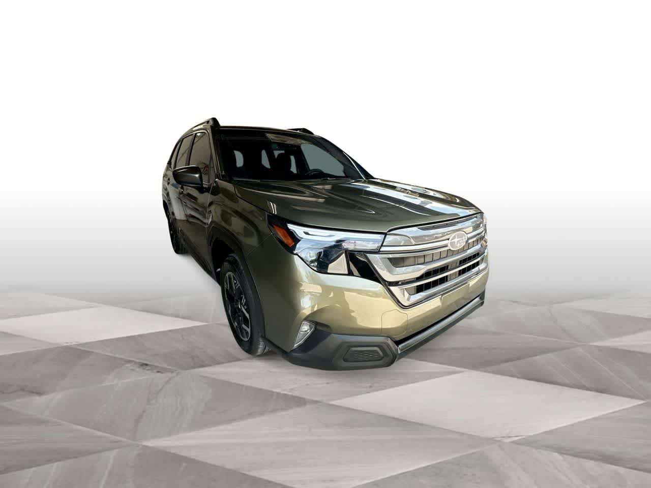 Used 2025 Subaru Forester Premium w/ Convenience Package #1 AWD/4WD image 2