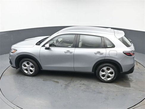 Used 2023 Honda HR-V LX image 33