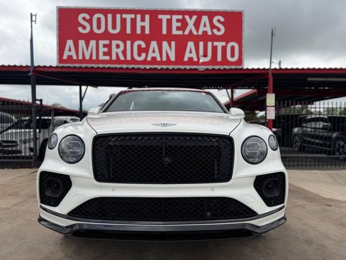 Used 2021 Bentley Bentayga Speed AWD/4WD image 21