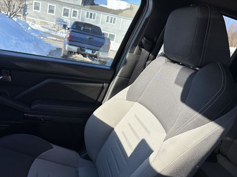 Used 2025 Toyota Tacoma TRD Sport w/ TRD Sport Upgrade Package image 22