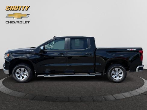 Used 2023 Chevrolet Silverado 1500 LT AWD/4WD image 2
