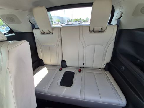 Used 2023 INFINITI QX60 Sensory AWD/4WD image 32