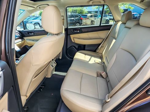 Used 2019 Subaru Outback 2.5i Limited w/ Popular Package #2 AWD/4WD image 7
