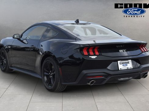 New 2026 Ford Mustang GT RWD image 4