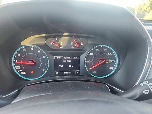 Used 2019 Chevrolet Equinox LS image 13