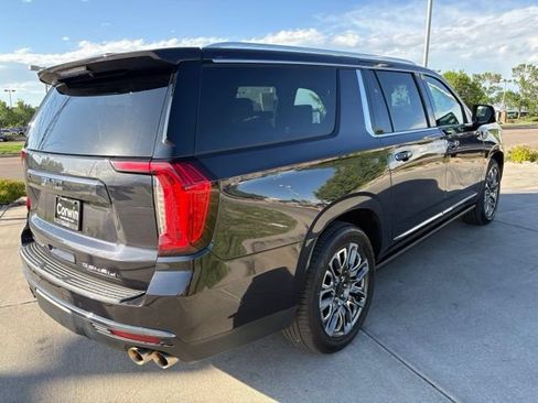 Used 2023 GMC Yukon XL Denali Ultimate AWD/4WD image 8