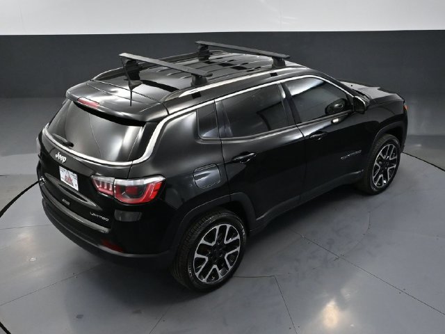 Used 2017 Jeep Compass Limited w/ Navigation Group AWD/4WD image 46