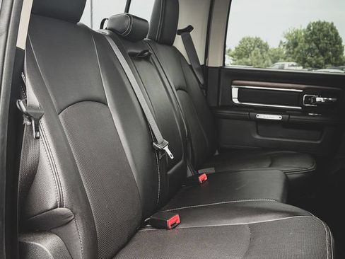 Used 2016 RAM 1500 Laramie w/ Convenience Group AWD/4WD image 31