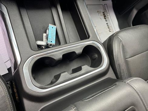 Used 2020 Chevrolet Silverado 2500 LTZ w/ Technology Package image 17