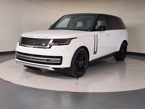 Used 2024 Land Rover Range Rover Long Wheelbase SE AWD/4WD image 1