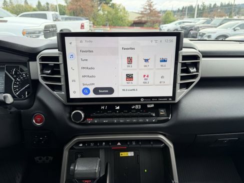 Used 2022 Toyota Tundra Limited image 21