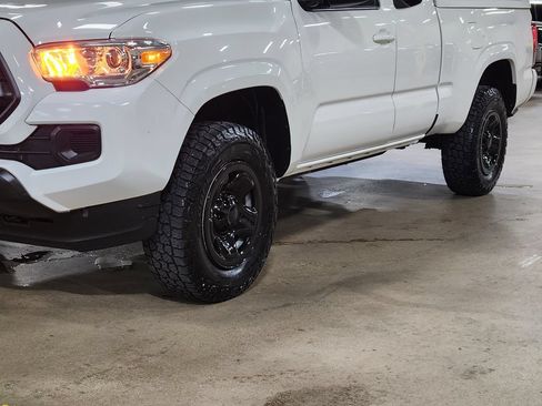 Used 2021 Toyota Tacoma SR RWD image 19