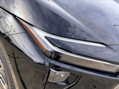 New 2026 Toyota bZ FWD image 13