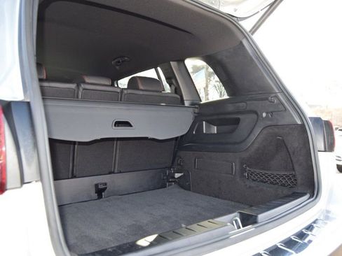 Used 2022 Mercedes-Benz GLB 250 4MATIC w/ AMG Line image 25