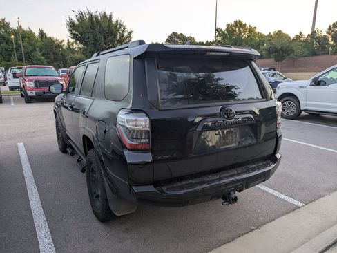Used 2021 Toyota 4Runner Venture w/ Moonroof Package AWD/4WD image 4