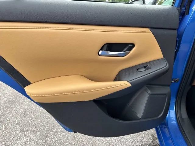 Used 2022 Nissan Sentra SV w/ SV Premium Package FWD image 20
