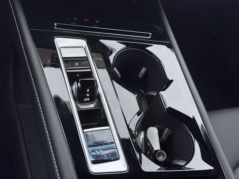 New 2026 Volkswagen Atlas Cross Sport SEL Premium R-Line image 18