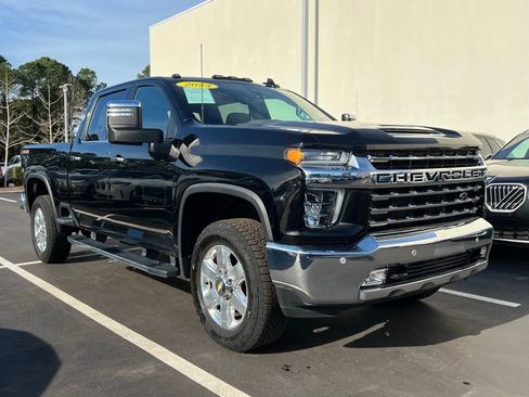 Used 2023 Chevrolet Silverado 2500 LTZ w/ LTZ Premium Package image 2
