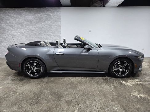 Used 2024 Ford Mustang Premium RWD image 5