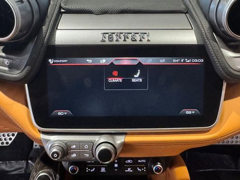 Used 2018 Ferrari GTC4Lusso T image 22