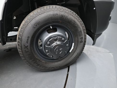 New 2026 RAM 3500 Tradesman AWD/4WD image 46
