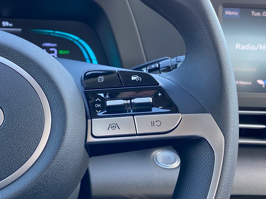 New 2026 Hyundai Elantra Hybrid FWD image 18