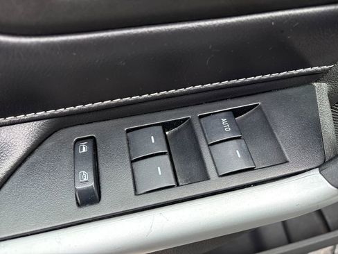 Used 2013 Ford Edge SE image 13