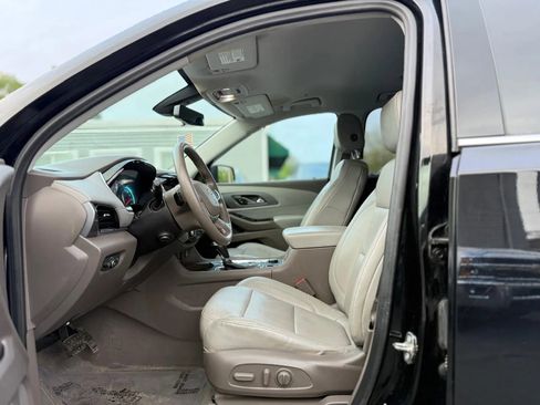 Used 2018 Chevrolet Traverse Premier AWD/4WD image 11