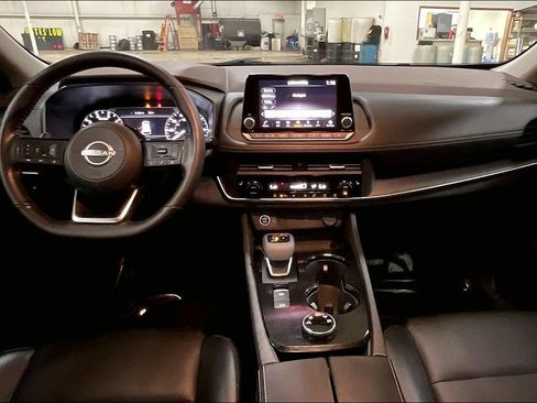 Used 2023 Nissan Rogue SV w/ SV Premium B Package AWD/4WD image 14