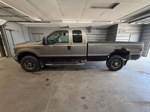 Used 2002 Ford F250 4x4 SuperCab Super Duty image 2