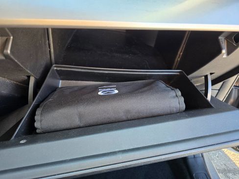 Used 2013 MAZDA MAZDA3 i SV w/ Convenience Pkg image 25