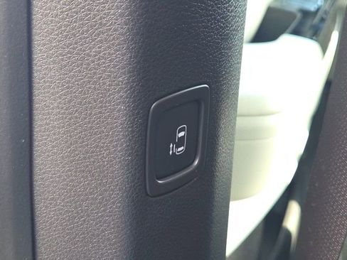 Used 2024 Kia Carnival SX image 21