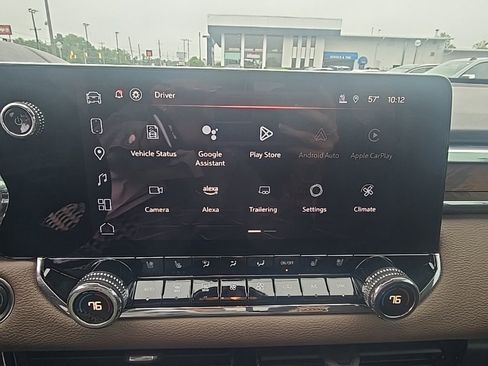 Certified 2025 GMC Canyon Denali image 21