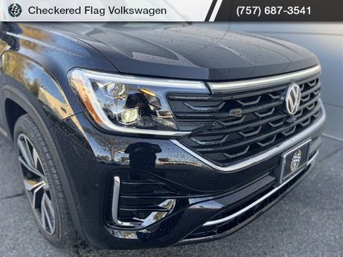 New 2026 Volkswagen Atlas SEL Premium R-Line image 2