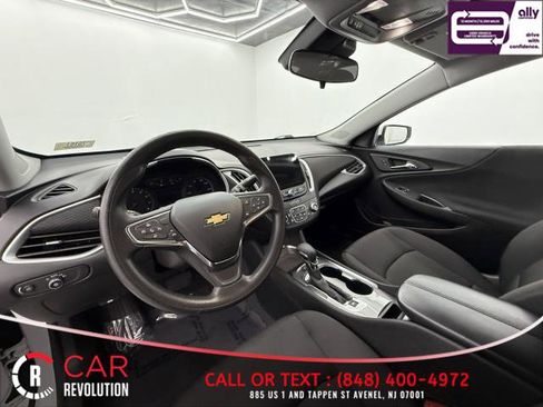 Used 2024 Chevrolet Malibu LT image 16