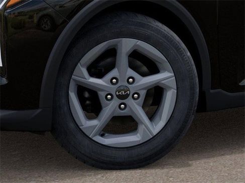 New 2025 Kia K4 LXS image 9