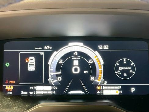New 2026 Toyota Tundra Platinum AWD/4WD image 11