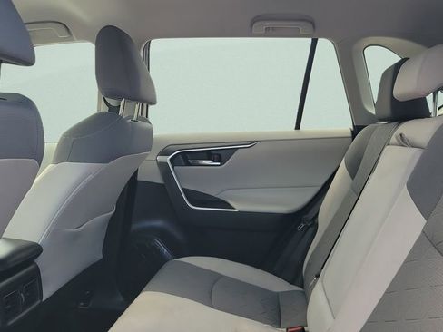 Certified 2020 Toyota RAV4 XLE FWD image 10