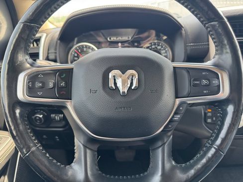 Used 2019 RAM 1500 Laramie AWD/4WD image 26
