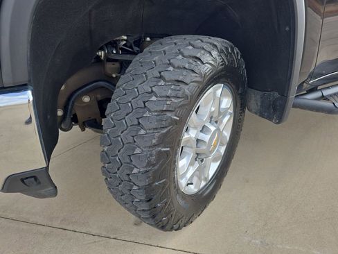 Used 2024 Chevrolet Silverado 2500 LTZ w/ LTZ Plus Package AWD/4WD image 31