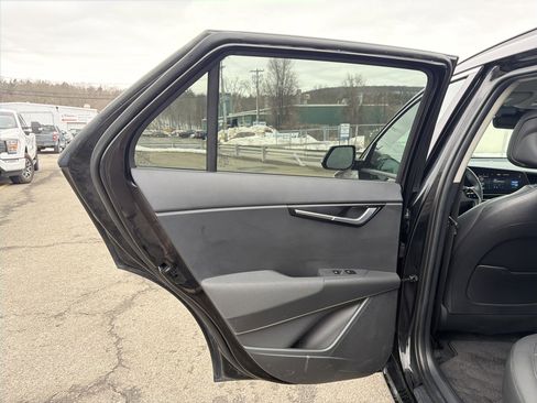 Used 2024 Kia Niro Wind w/ Wind Preserve Package image 30
