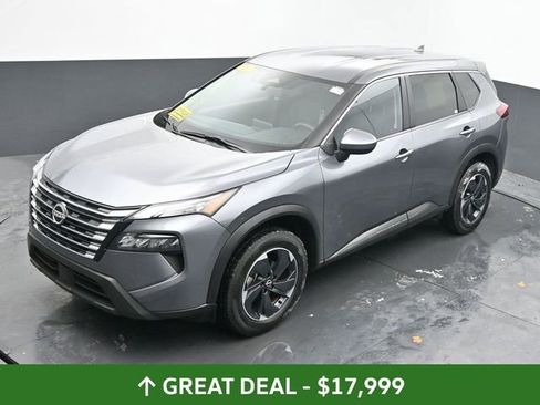 Used 2024 Nissan Rogue SV image 40