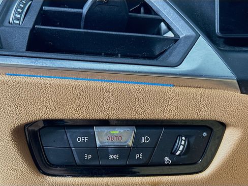 Used 2023 BMW i4 eDrive35 w/ Premium Package RWD image 17