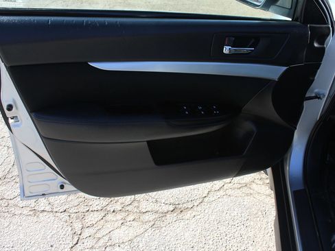 Used 2013 Subaru Outback 2.5i Premium image 28